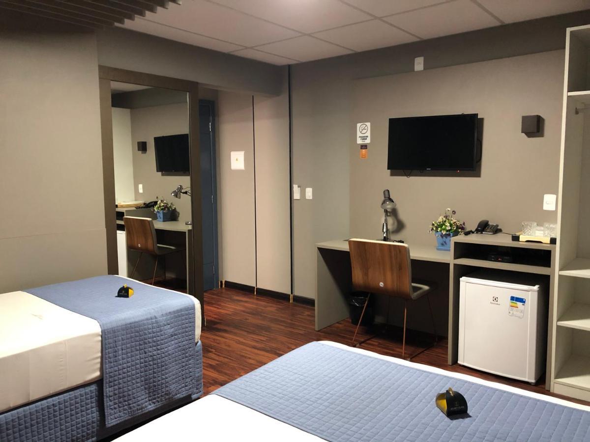 Jockey Class Hotel Терезина Экстерьер фото