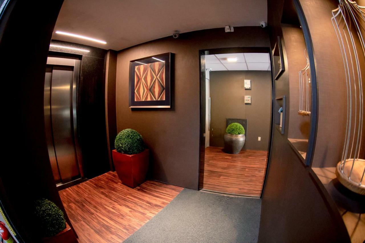 Jockey Class Hotel Терезина Экстерьер фото