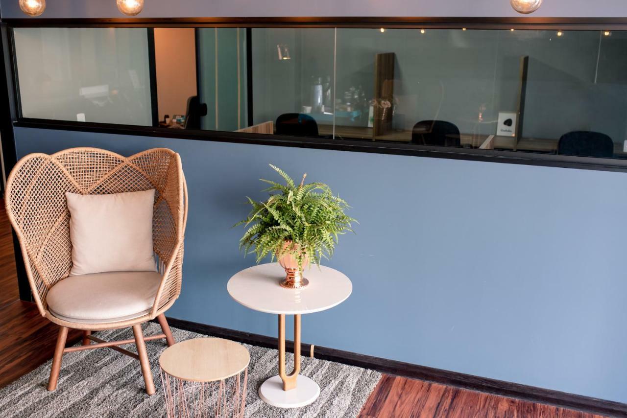Jockey Class Hotel Терезина Экстерьер фото